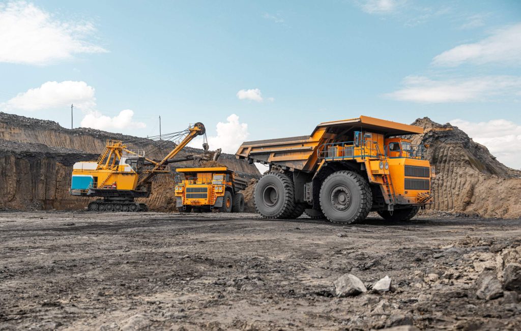 The Benefits of Outsourcing HR Labor and Machinery in Mining and Oil Refining for Investors in Ethiopia